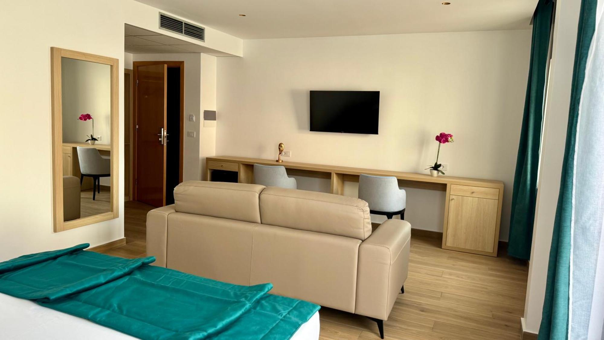 Hotel Blue Sky Таррафал Экстерьер фото